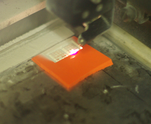 レーザー彫刻風景